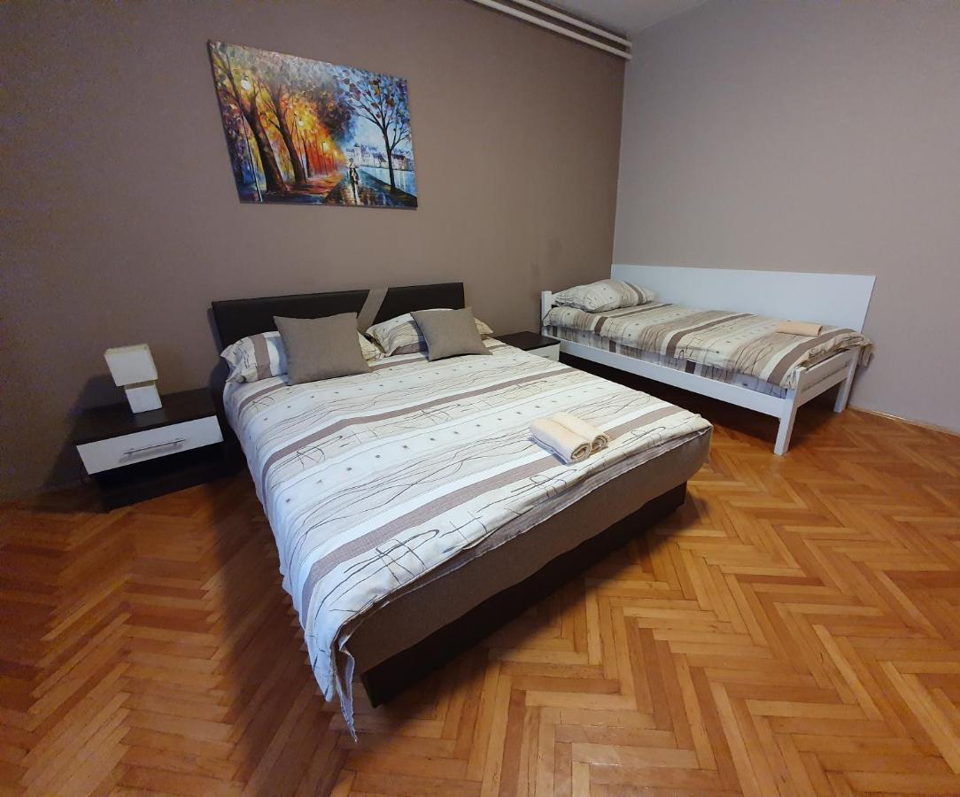 Gradiska Na Savi Apartmani I Sobe Exterior photo